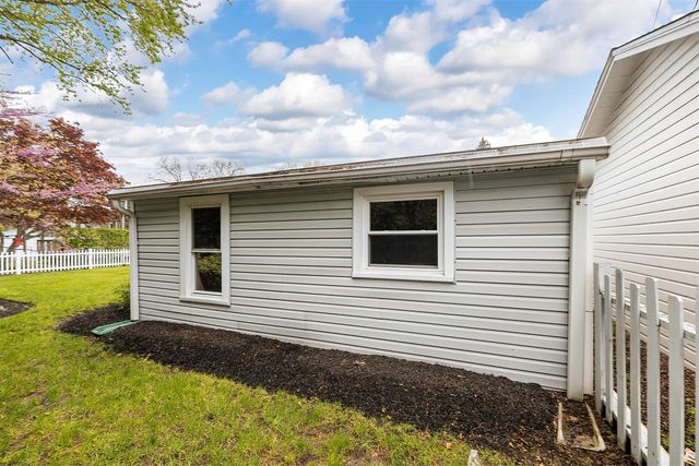 902 OAKMONT Avenue, Erie, PA 16505