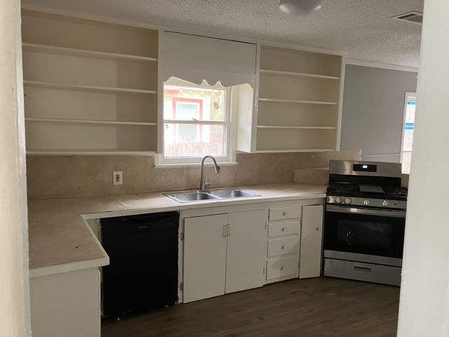 4017 Gordon Street, Greenville, TX 75401