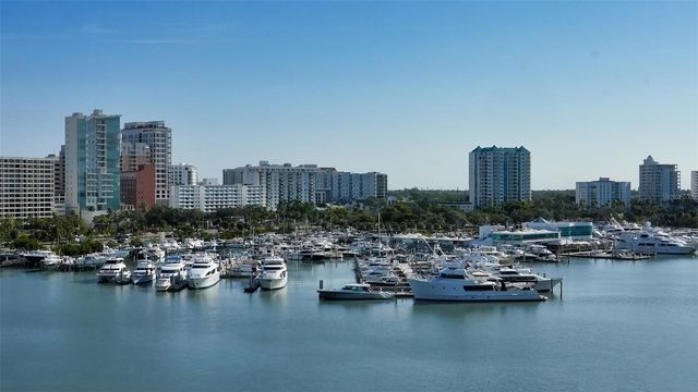 253 GOLDEN GATE POINT 902, Sarasota, FL 34236
