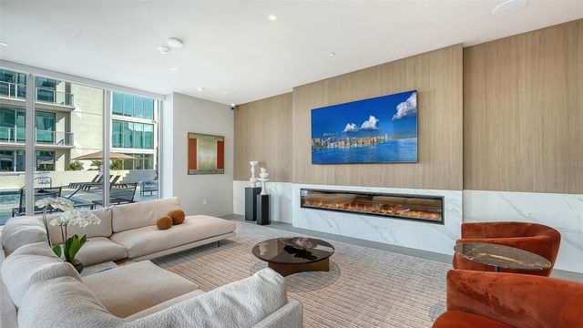 253 GOLDEN GATE POINT 902, Sarasota, FL 34236