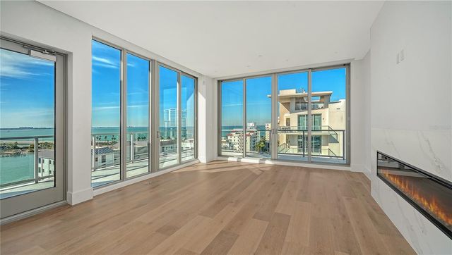 253 GOLDEN GATE POINT 902, Sarasota, FL 34236