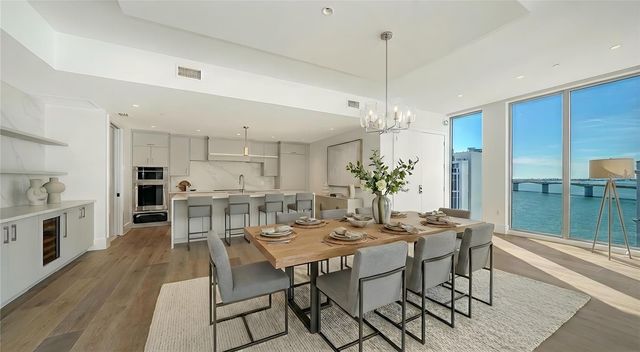 253 GOLDEN GATE POINT 902, Sarasota, FL 34236