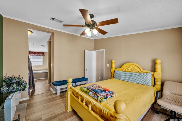 364 DANIEL RD, San Antonio, TX 78220