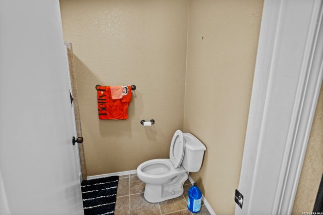 364 DANIEL RD, San Antonio, TX 78220