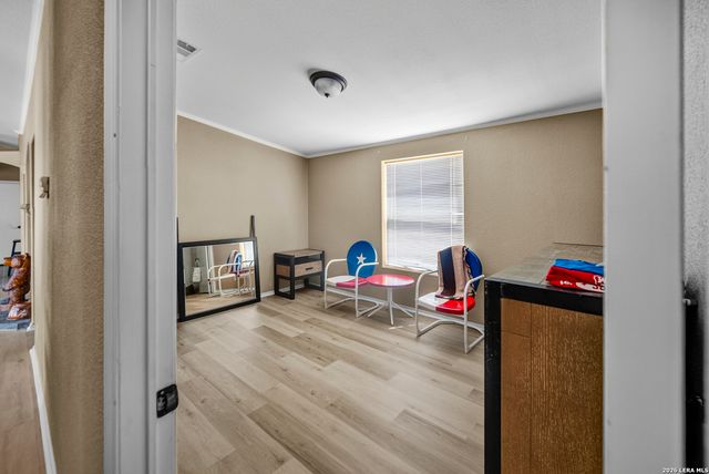364 DANIEL RD, San Antonio, TX 78220