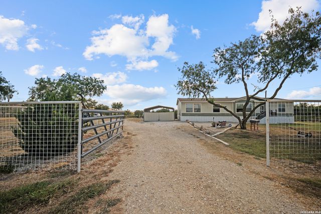 364 DANIEL RD, San Antonio, TX 78220
