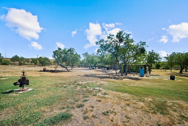 364 DANIEL RD, San Antonio, TX 78220