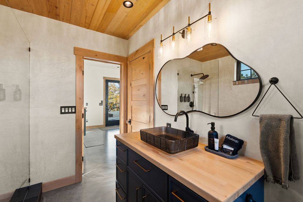 185 Hidden Waters Lane, Kalispell, MT 59901 photo 12