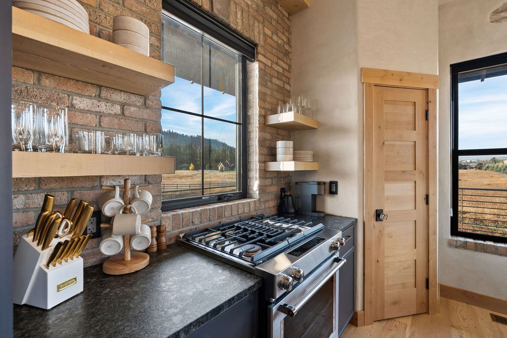 185 Hidden Waters Lane, Kalispell, MT 59901 photo 21
