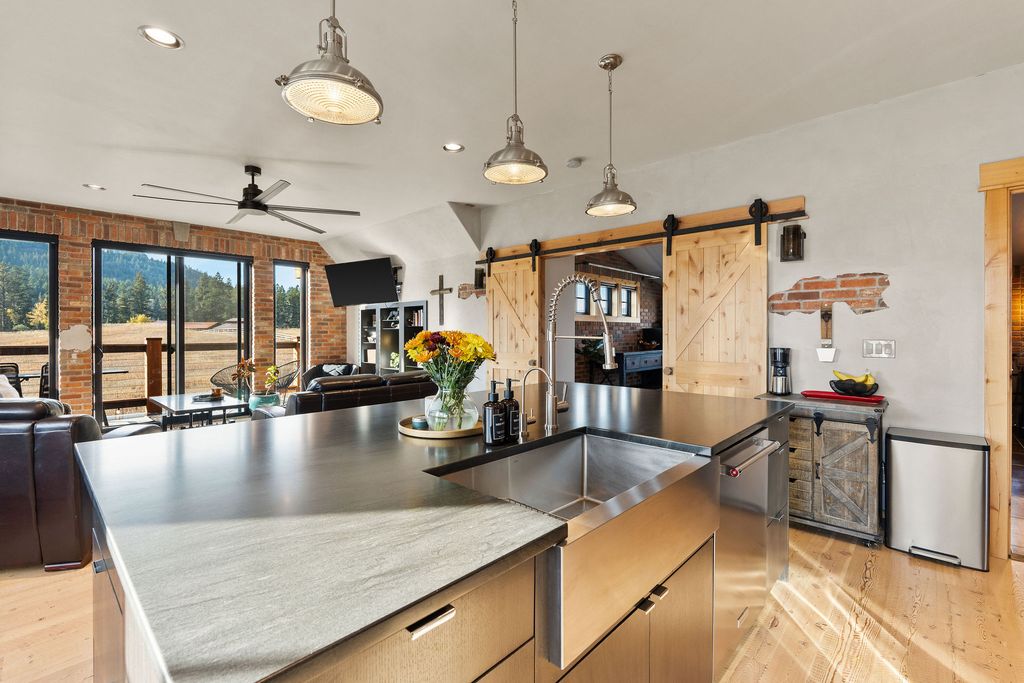 185 Hidden Waters Lane, Kalispell, MT 59901 photo 88