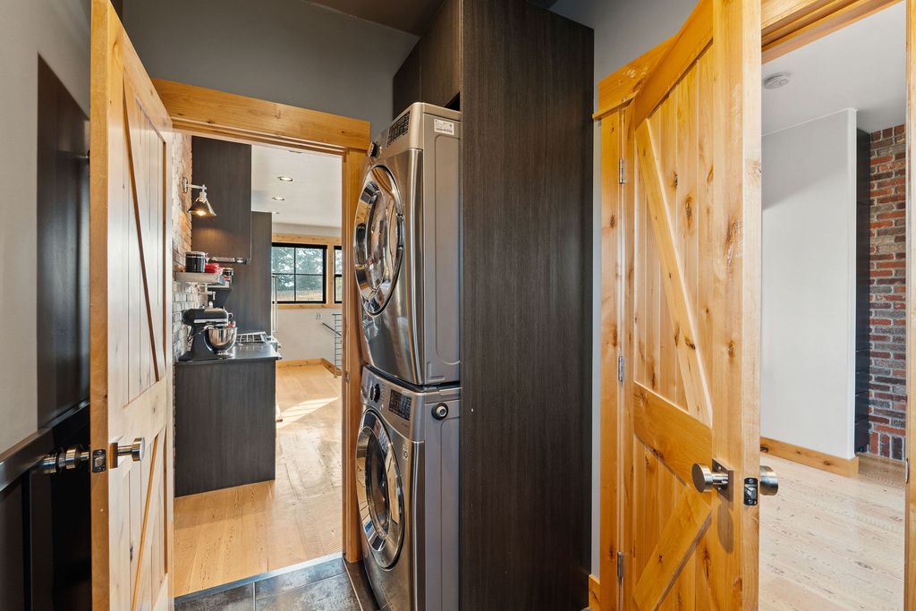 185 Hidden Waters Lane, Kalispell, MT 59901 photo 94