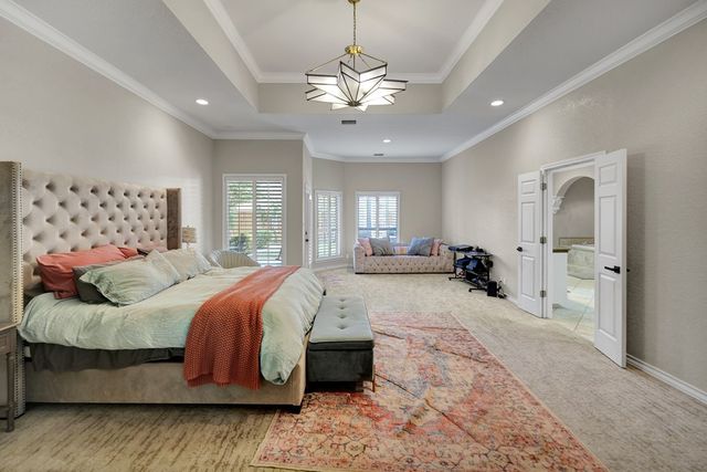 5 Muirfield Dr, Odessa, TX 79762