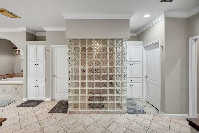 5 Muirfield Dr, Odessa, TX 79762