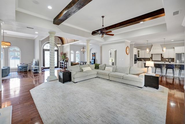 5 Muirfield Dr, Odessa, TX 79762