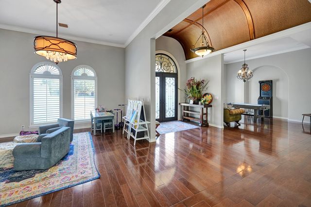 5 Muirfield Dr, Odessa, TX 79762