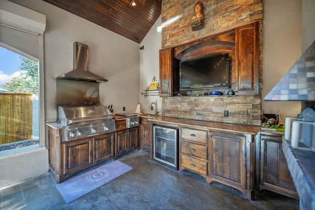 5 Muirfield Dr, Odessa, TX 79762