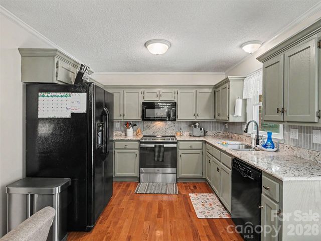 1009 Autumn Lane, Concord, NC 28025