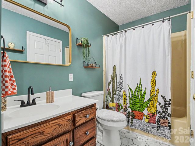 1009 Autumn Lane, Concord, NC 28025