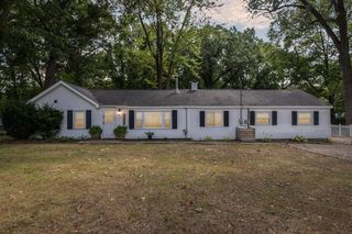 1308 Lakeview Drive, Portage, MI 49002