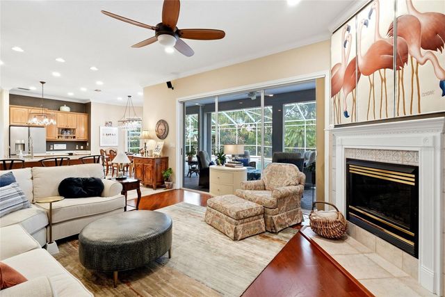 1246 DARLINGTON OAK CIRCLE NE, St Petersburg, FL 33703