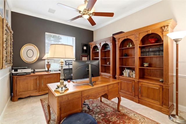 1246 DARLINGTON OAK CIRCLE NE, St Petersburg, FL 33703