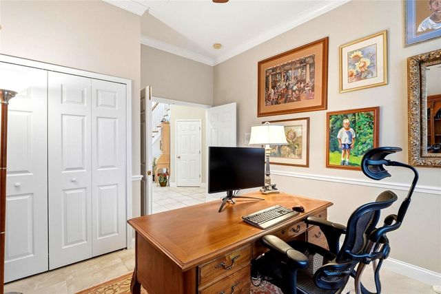 1246 DARLINGTON OAK CIRCLE NE, St Petersburg, FL 33703
