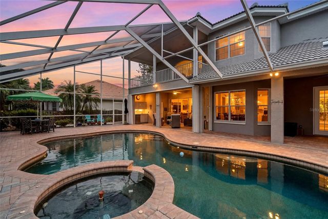 1246 DARLINGTON OAK CIRCLE NE, St Petersburg, FL 33703