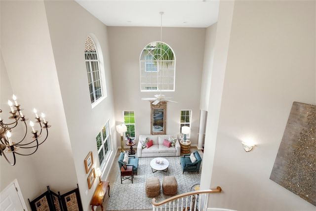 1246 DARLINGTON OAK CIRCLE NE, St Petersburg, FL 33703