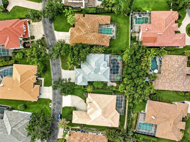 1246 DARLINGTON OAK CIRCLE NE, St Petersburg, FL 33703