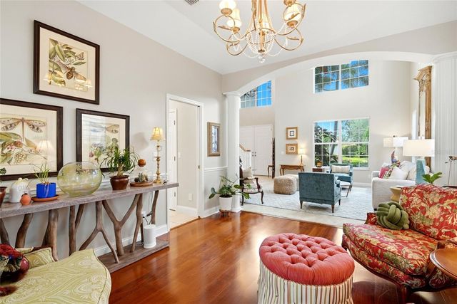 1246 DARLINGTON OAK CIRCLE NE, St Petersburg, FL 33703