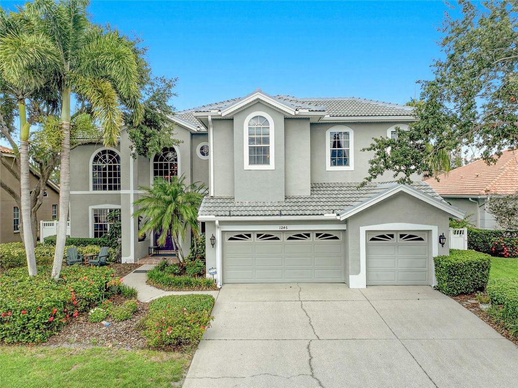 1246 DARLINGTON OAK CIRCLE NE, St Petersburg, FL 33703