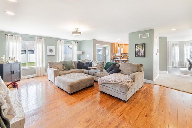 3605 Eagles Ridge Drive, Beloit, WI 53511