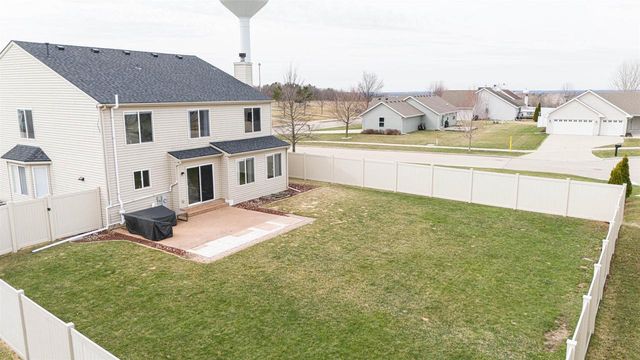 3605 Eagles Ridge Drive, Beloit, WI 53511