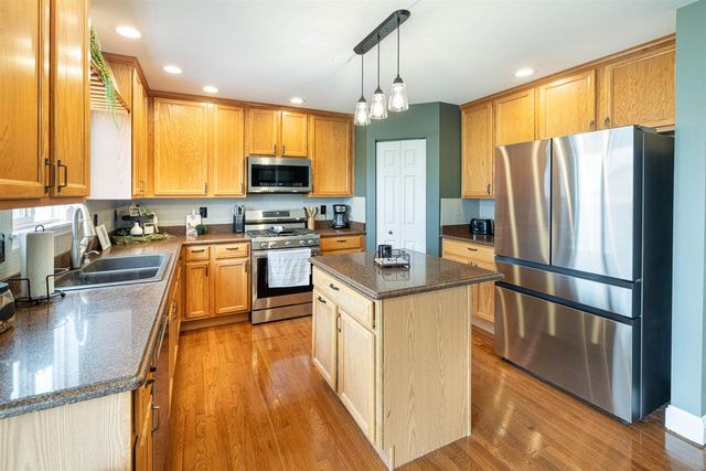 3605 Eagles Ridge Drive, Beloit, WI 53511