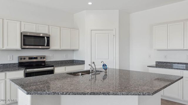 1571 E CURRIER Drive, Casa Grande, AZ 85122