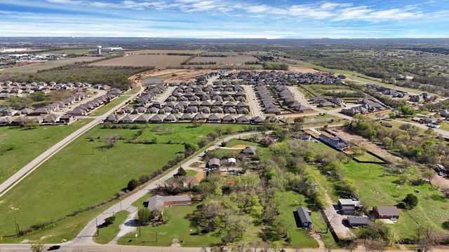 1459 W Broad Street, Mansfield, TX 76063