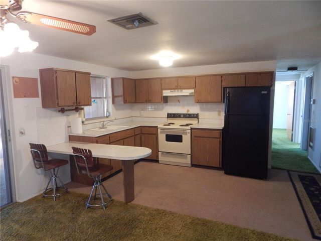 38011 DIXIE AVENUE, Dade City, FL 33525