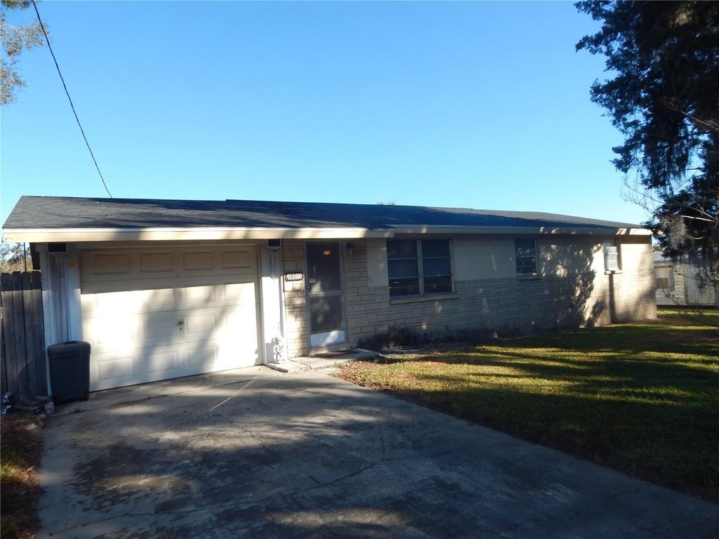 38011 DIXIE AVENUE, Dade City, FL 33525