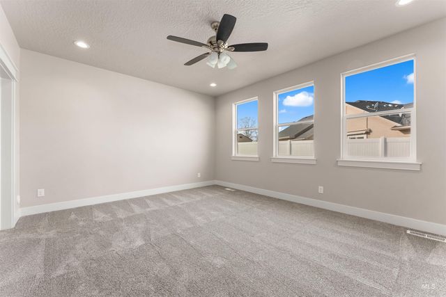 77 S Daybreak Ave Lot 28 Block 4, Nampa, ID 83687