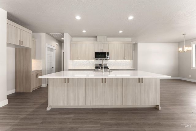 77 S Daybreak Ave Lot 28 Block 4, Nampa, ID 83687