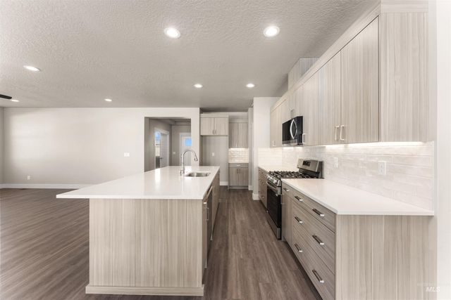 77 S Daybreak Ave Lot 28 Block 4, Nampa, ID 83687