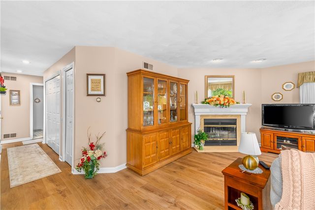 59 scenic Drive, West Warwick, RI 02893