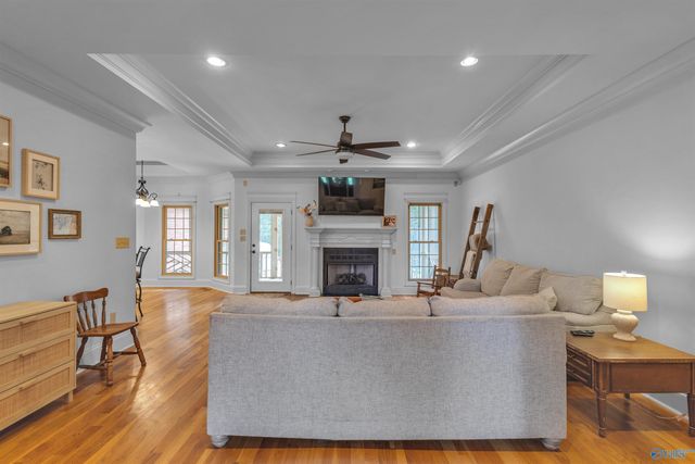 89 Lyle Circle, Somerville, AL 35670