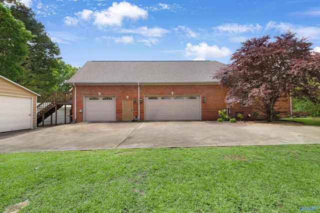 89 Lyle Circle, Somerville, AL 35670