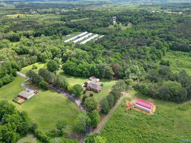 89 Lyle Circle, Somerville, AL 35670