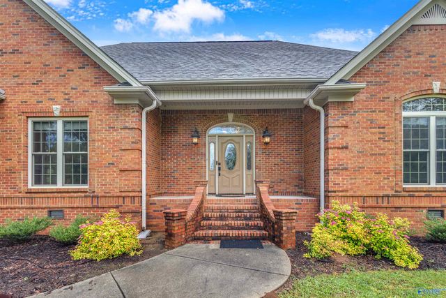 89 Lyle Circle, Somerville, AL 35670