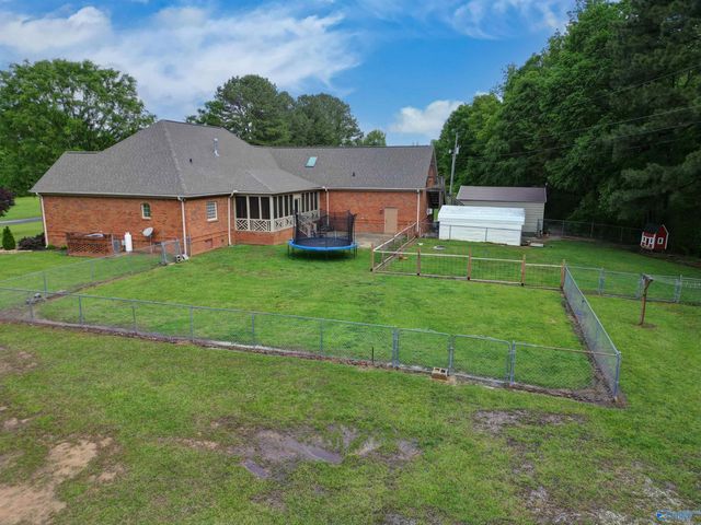 89 Lyle Circle, Somerville, AL 35670