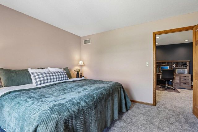 S96W34687 Jericho DRIVE, Eagle, WI 53119