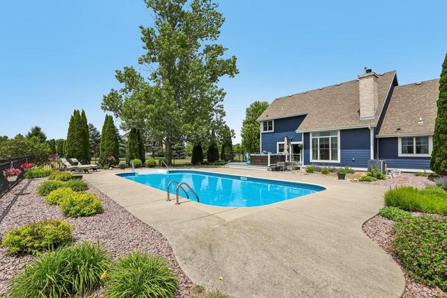 S96W34687 Jericho DRIVE, Eagle, WI 53119