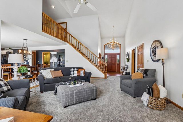 S96W34687 Jericho DRIVE, Eagle, WI 53119
